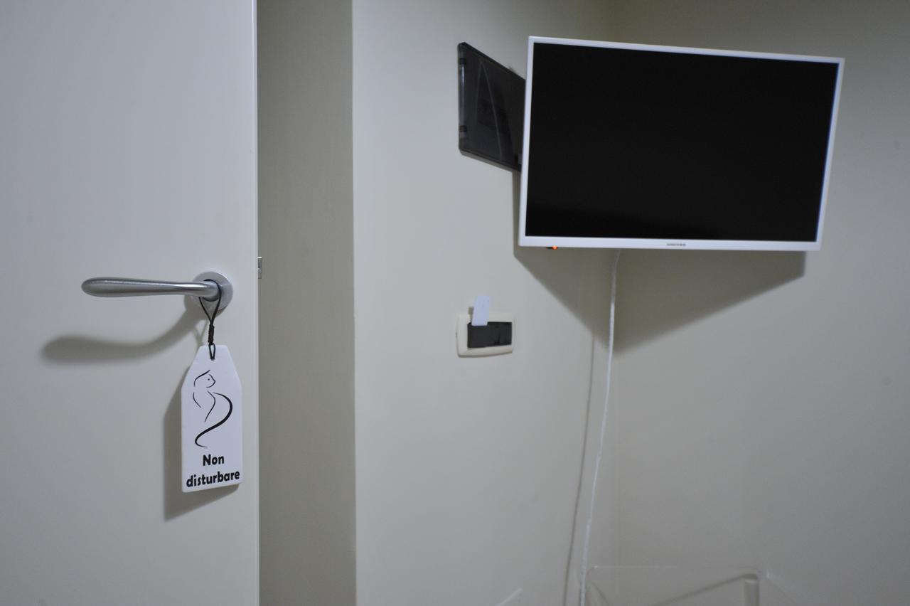 Suite,710585350:JPEG