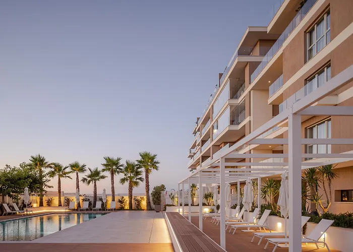 B21 Lifestyle Hotel